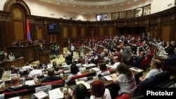 8-րդ գումարման խորհրդարանի առաջին նիստը, արխիվ