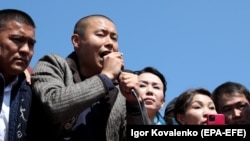 Тилек Токтогазиев аянтта. 7-октябрь, 2020-жыл.