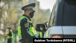 Жол кайгуул кызматкери, Бишкек, 31-март, 2020-жыл.