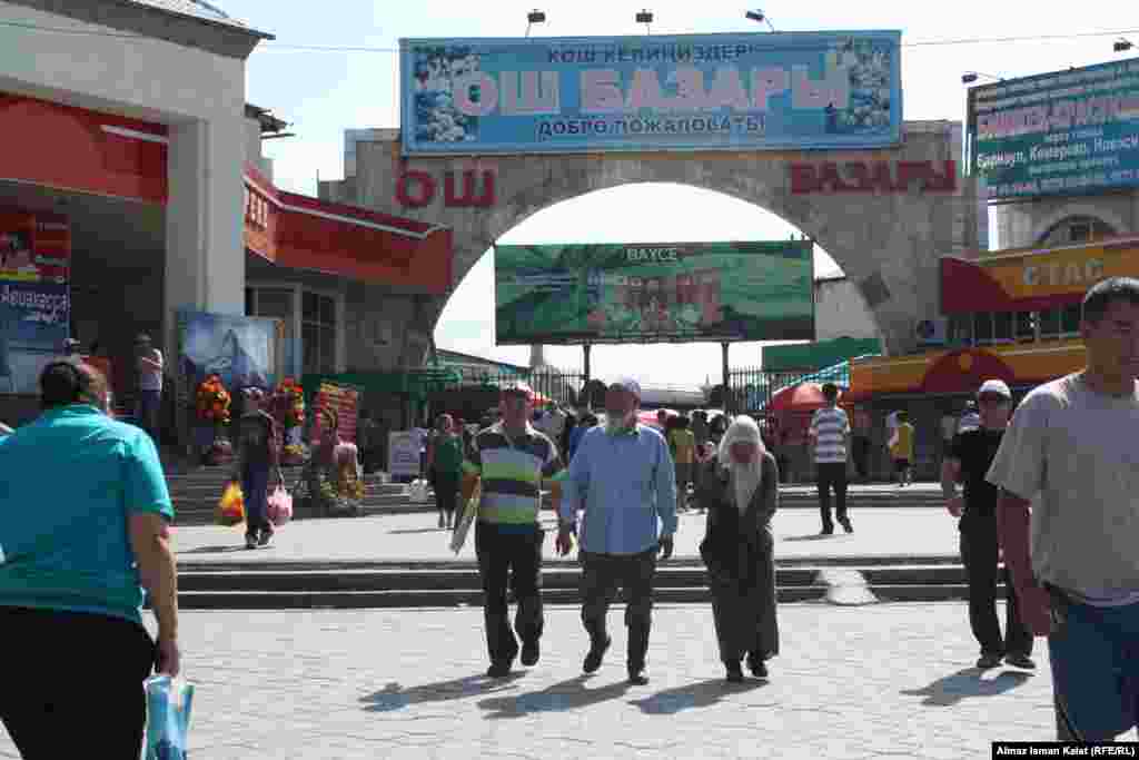 Когда-то Ошский базар был почти окраиной Бишкека, а сегодня - центр. 
