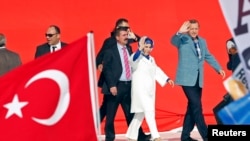 Выступление Реджепа Эрдогана в Стамбуле перед его сторонниками, 16 июня 