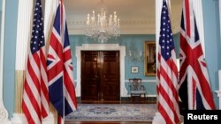 د امریکا او بریتانیا ګډ بیرغونه