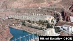 The Nurek hydroelectric power station is part of the Vakhsh River complex.