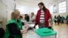 La o secție de votare din Tbilisi pentru scrutinul parlamentar din 26 octombrie 2024.