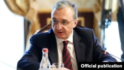 Հայաստանի արտխործնախարար Զոհրաբ Մնացականյան, արխիվ