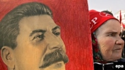 The Father of Nations still has his fans.