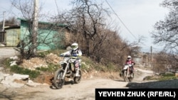 Mototsikllernen dağğa taba