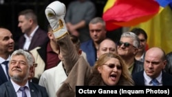 Președinta SOS România, Diana Șoșoacă, și-a depus candidatura la alegerile prezidențiale din mai.