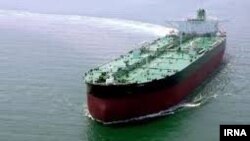 دو میلیون بشکه نفت به مدت دو سال در یک نفتکش اجاره‌ای ذخیره شد