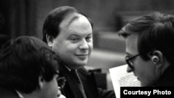 Егор Гайдар, 1990 год