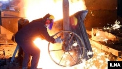 Илустрација: Работници