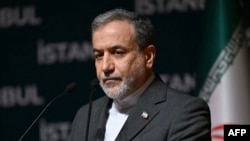 Ministrul de externe iranian Abbas Araghchi, într-o vizită la Istanbul, pe 22 iunie 2025.