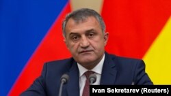 Анатолий Бибилов