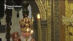 „Не ги бакнувајте иконите и крстот“